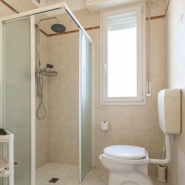 bilocale con bagno