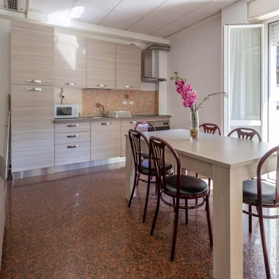 trlocale con cucina